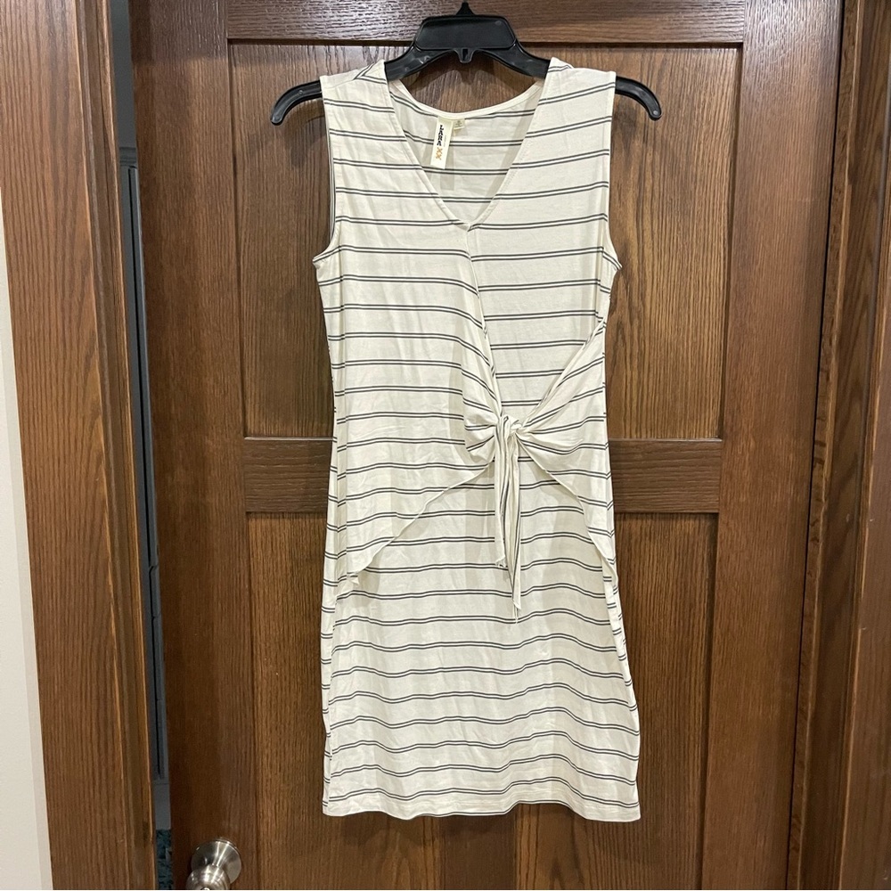 LARA Fashion Tie Front Dress